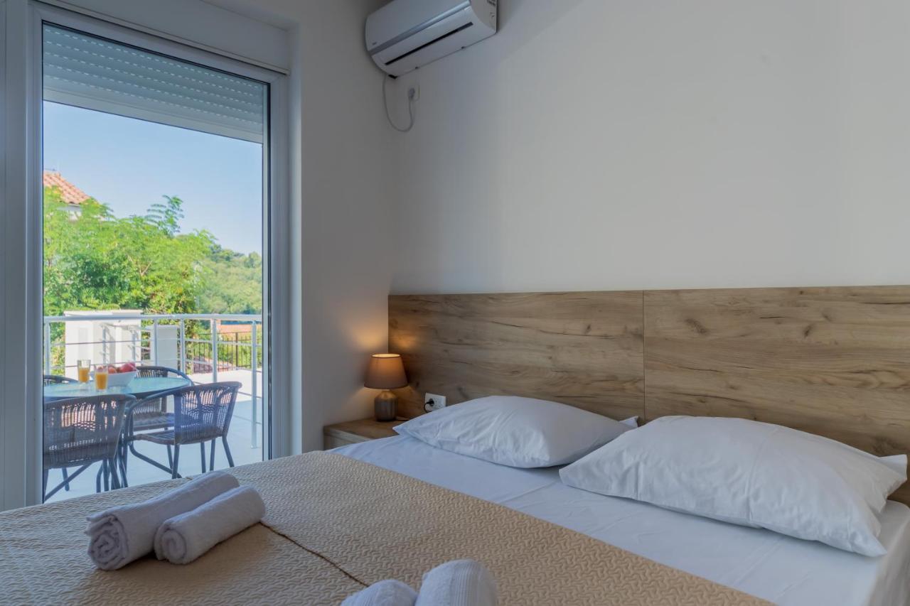 Grejm Lux Family Apartments Petrovac Екстериор снимка